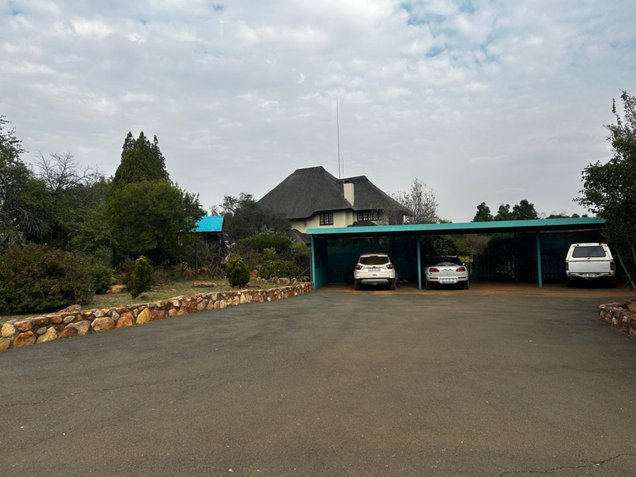 12 Bedroom Property for Sale in Boschfontein Gauteng